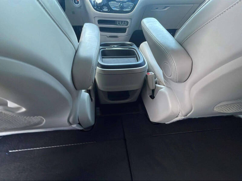 2021 Chrysler Voyager LXi