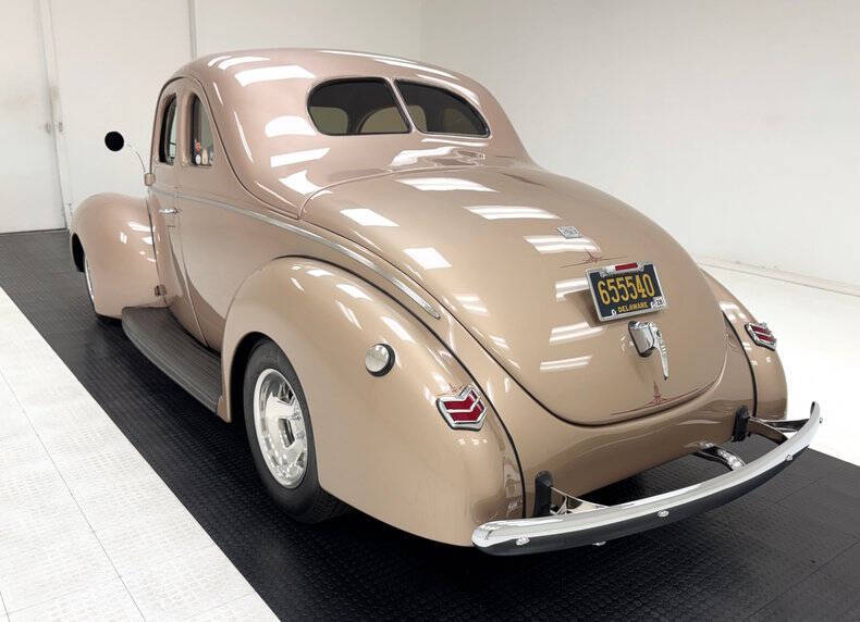 1940 Ford Deluxe