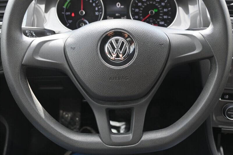 2016 Volkswagen e-Golf SE