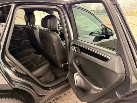 2018 Porsche Macan S