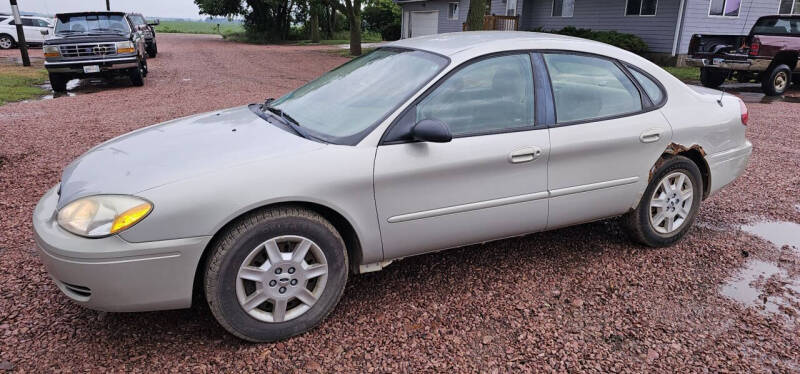 2006 Ford Taurus for sale at B&M Auto Sales and Service LLP in Marion SD