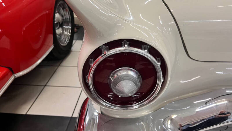 1957 Ford Thunderbird