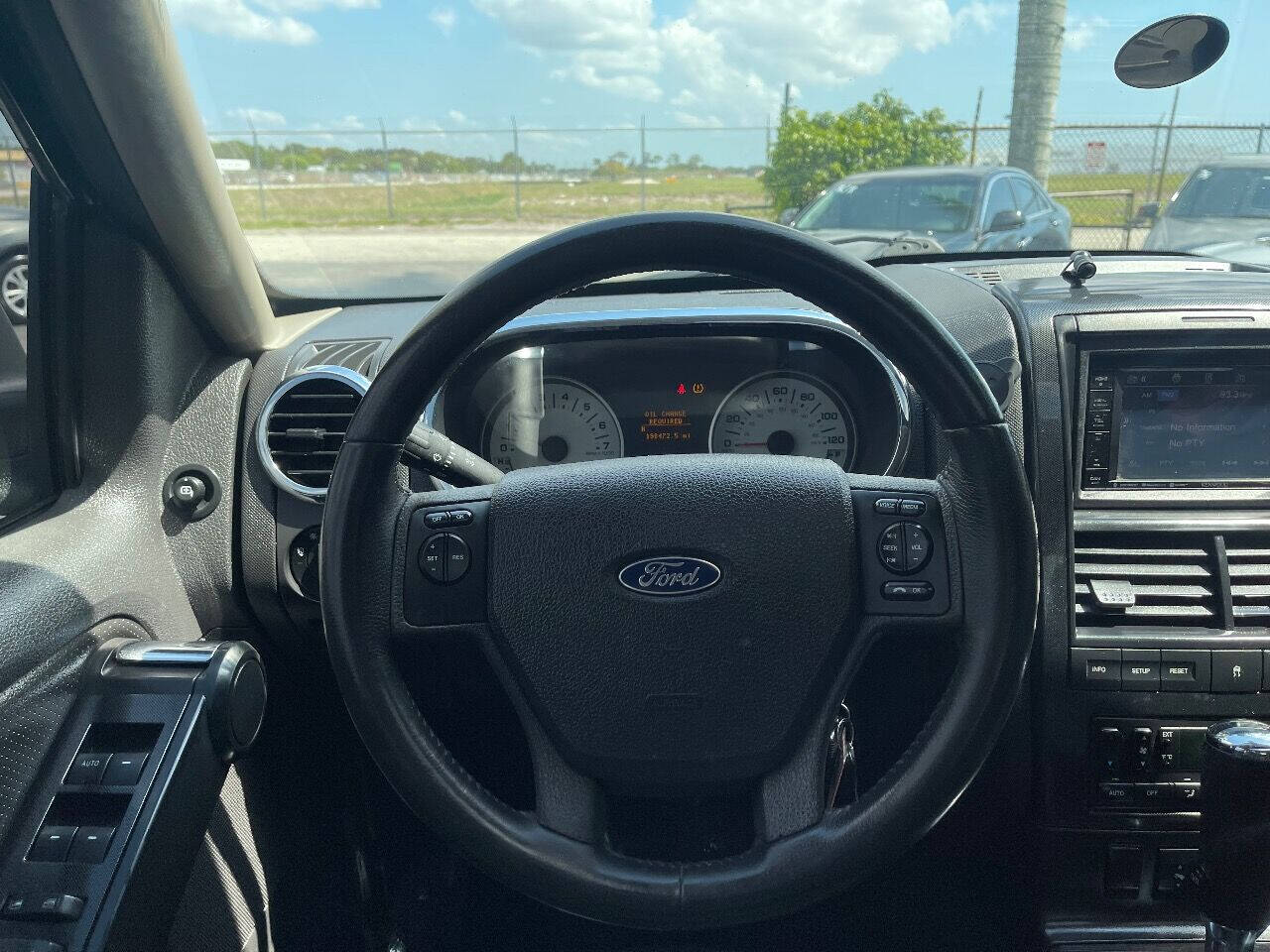 2009 Ford Explorer Sport Trac  - $13,900
