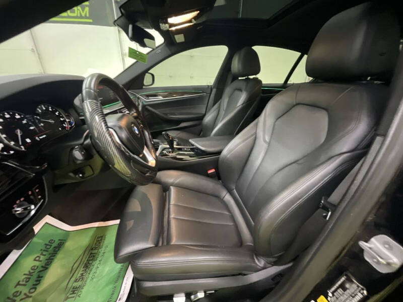 2019 BMW 5 Series 530i