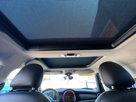 2018 MINI Hardtop 4 Door Cooper