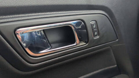 2017 Ford Mustang V6