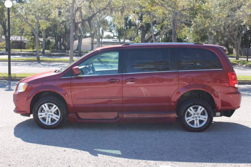2011 Dodge Grand Caravan Crew
