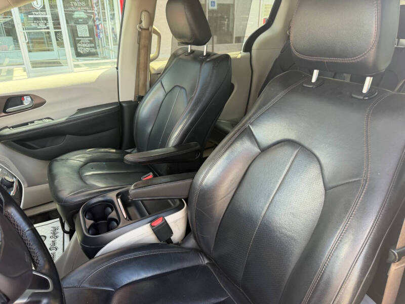 2018 Chrysler Pacifica Touring L