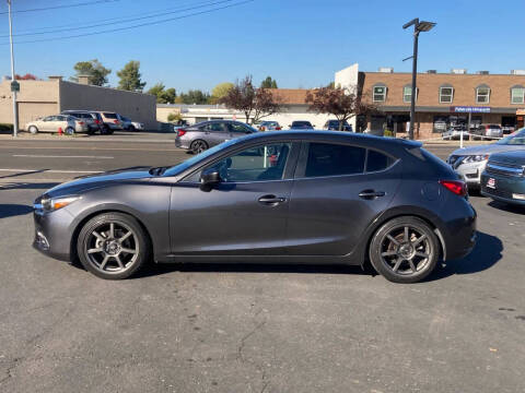 2017 Mazda MAZDA3 Grand Touring