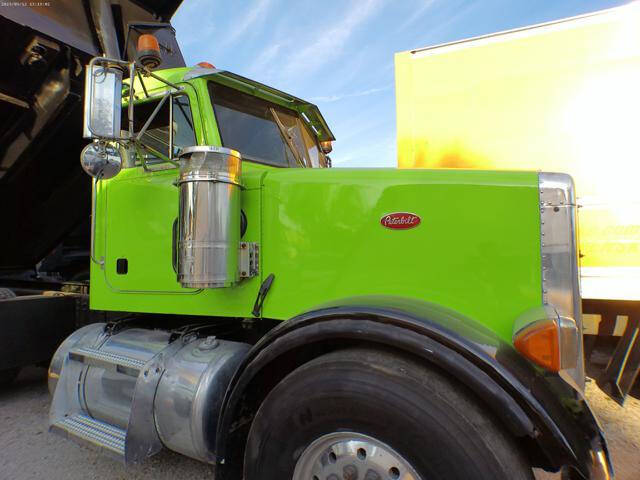 2004 Peterbilt 357