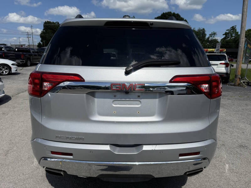 2017 GMC Acadia Denali