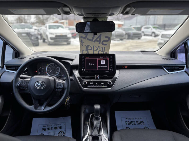 2022 Toyota Corolla LE