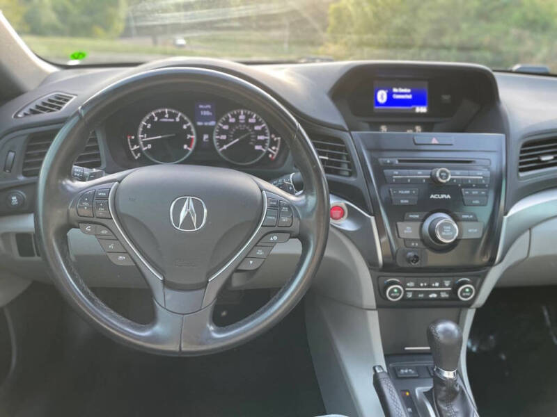 2017 Acura ILX