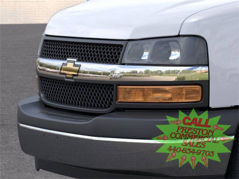 2025 Chevrolet Express 2500