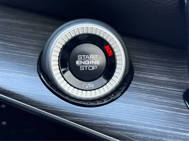 2024 Jeep Wagoneer Series III