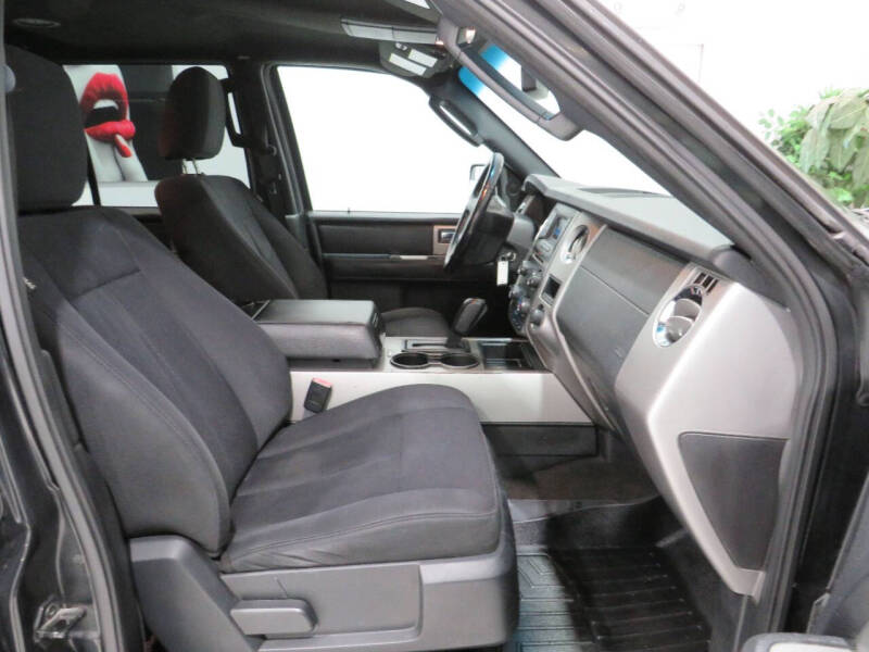 2016 Ford Expedition EL XLT