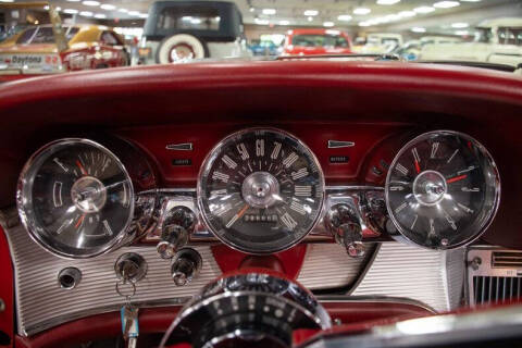 1962 Ford Thunderbird