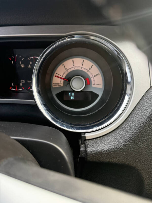 2010 Ford Mustang V6 Premium