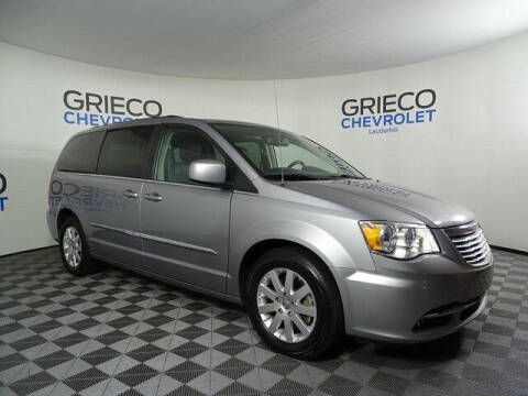 2016 Chrysler Town and Country for sale at PHIL SMITH AUTOMOTIVE GROUP - Phil Smith Chevrolet in Lauderhill FL