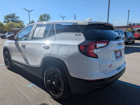 2022 GMC Terrain SLE
