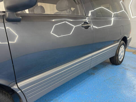 1995 Toyota Previa DX