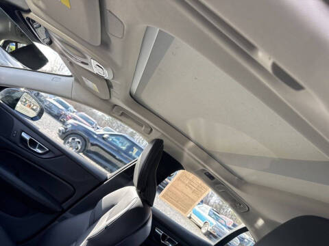 2021 Volvo S60 T5 Momentum