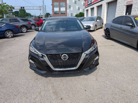 2022 Nissan Altima 2.5 SR