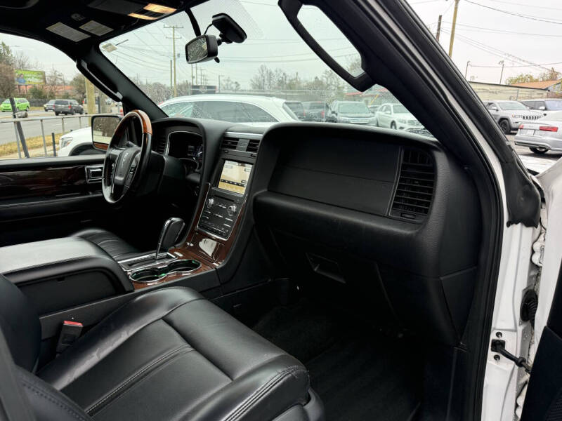 2017 Lincoln Navigator L Select
