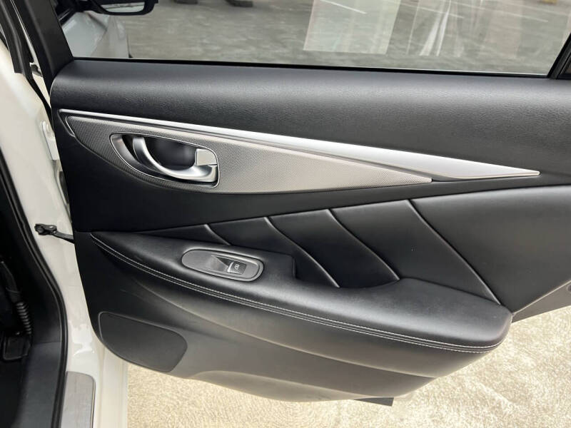 2016 Infiniti Q50 3.0T Premium