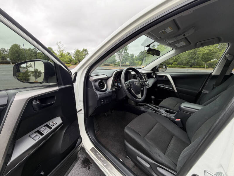 2016 Toyota RAV4 LE