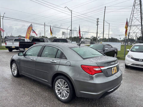 2011 Chrysler 200 Limited