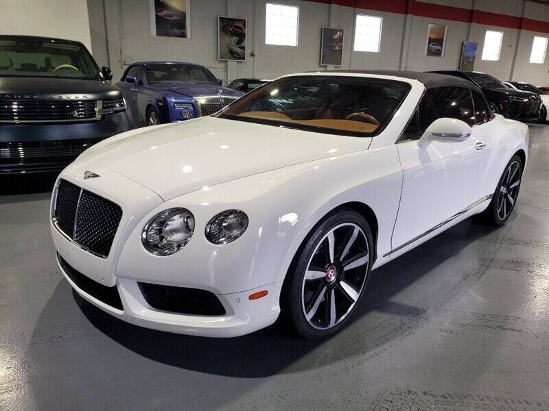 2013 Bentley Continental 26