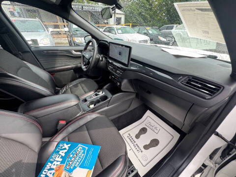 2023 Ford Escape ST-Line
