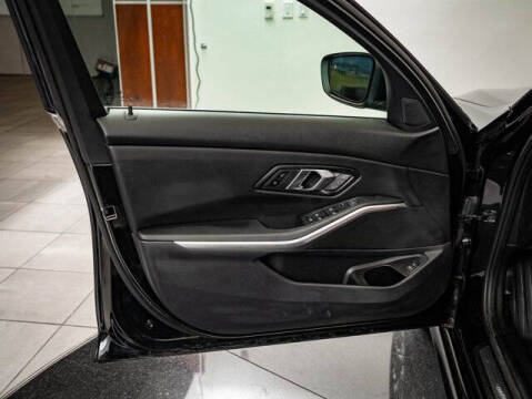 2025 BMW 3 Series 330i xDrive