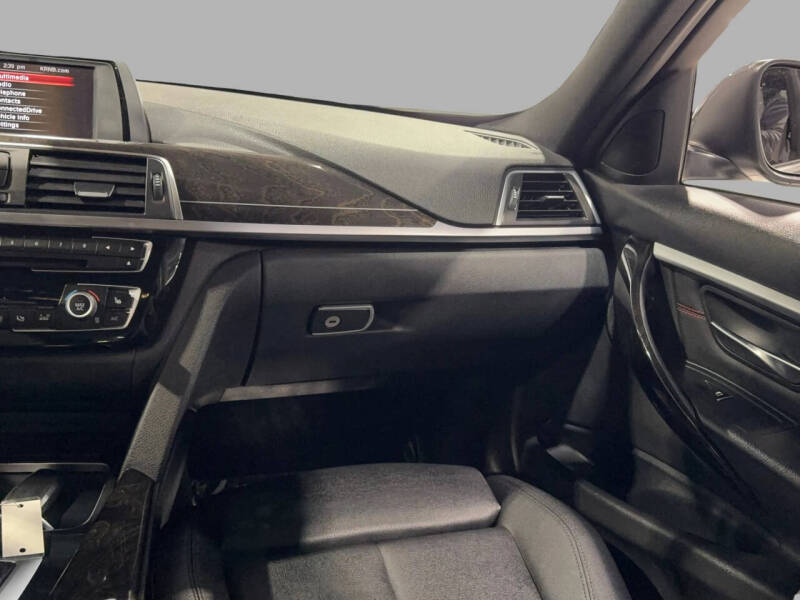 2017 BMW 3 Series 330i