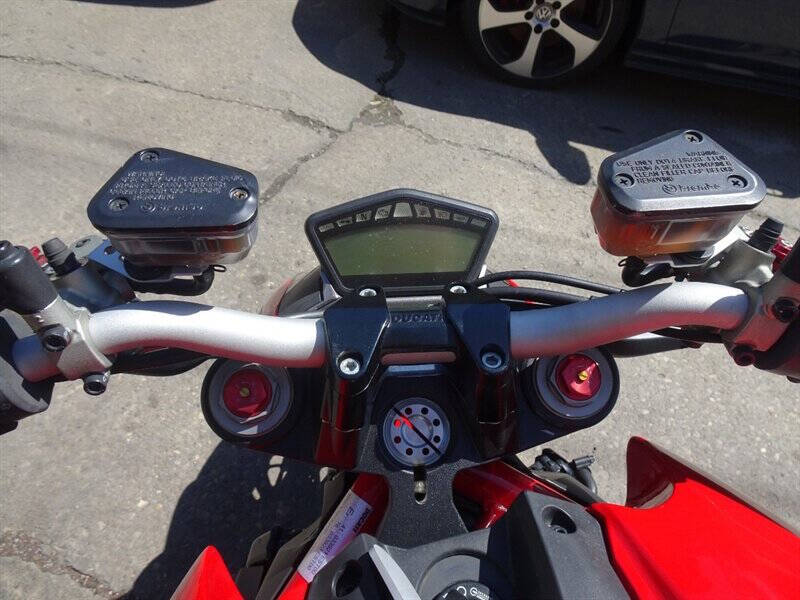 2015 Ducati Streetfighter