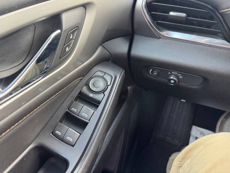 2018 Chevrolet Traverse LS