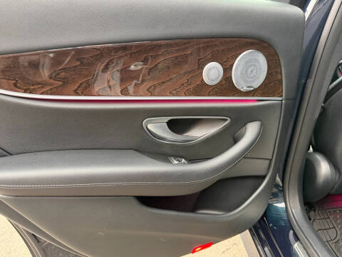 2017 Mercedes-Benz E-Class E 300 4MATIC