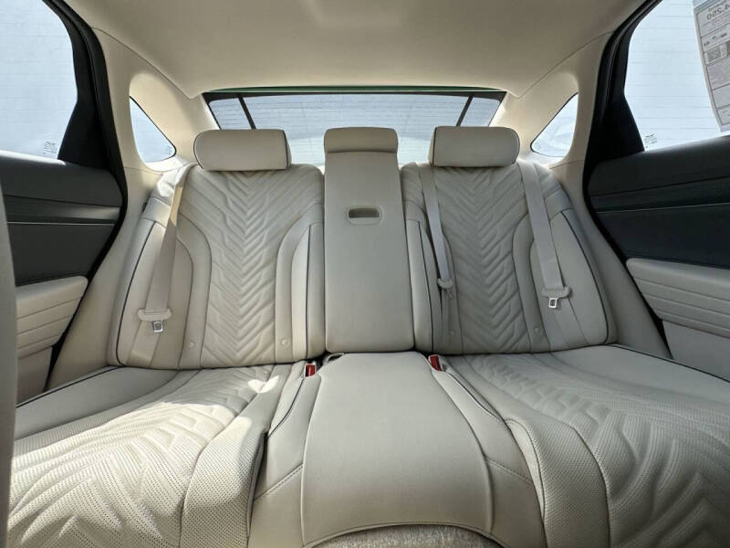 2025 Genesis G80 2.5T Sport Prestige