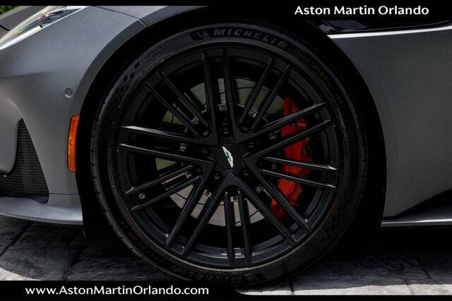 2024 Aston Martin DB12 V8