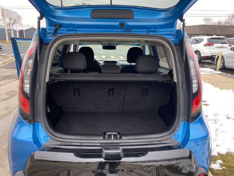 2016 Kia Soul +