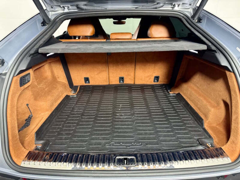 2020 Lamborghini Urus