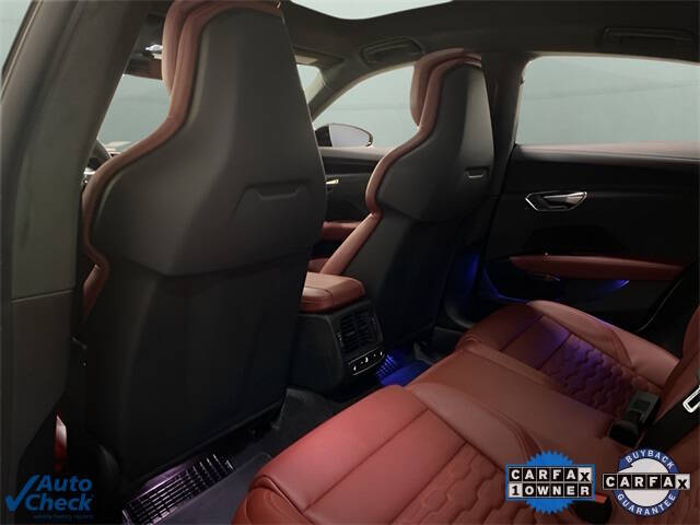 2024 Audi e-tron GT quattro Prestige