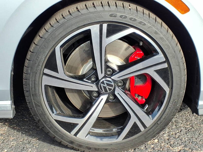 2026 Volkswagen Golf GTI SE