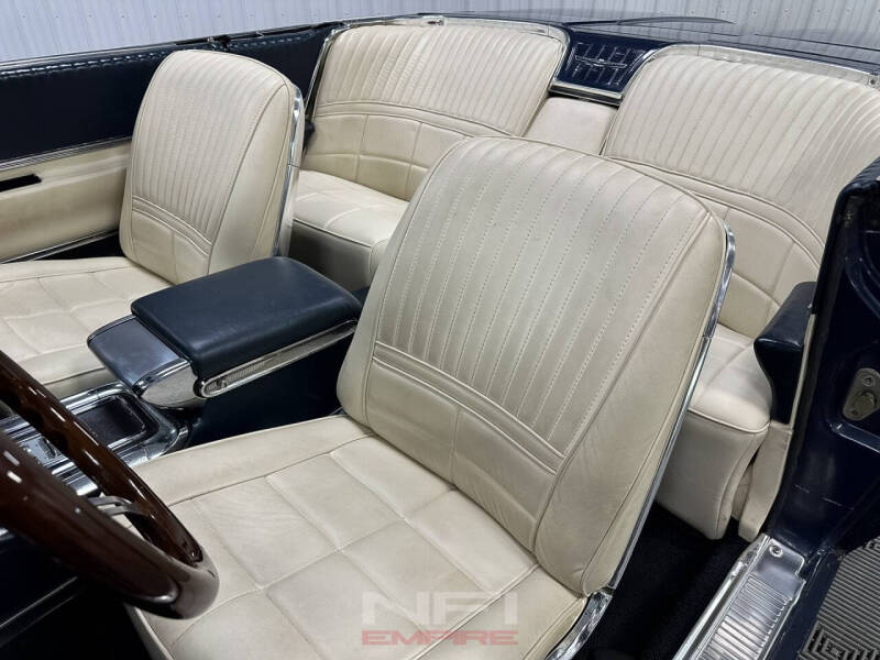 1966 Ford Thunderbird