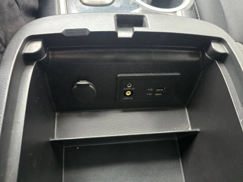 2017 Nissan Pathfinder SV