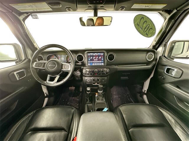 2022 Jeep Gladiator Overland