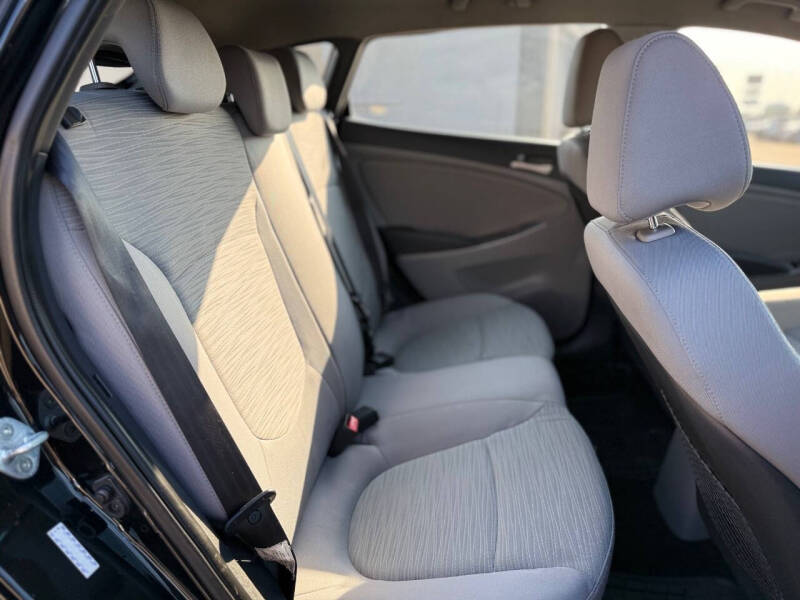 2016 Hyundai Accent SE