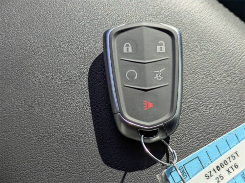 2025 Cadillac XT6 Luxury