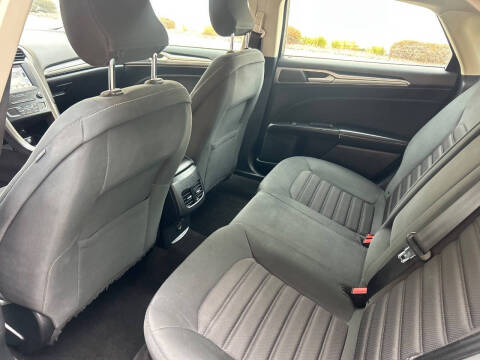 2019 Ford Fusion Hybrid SE